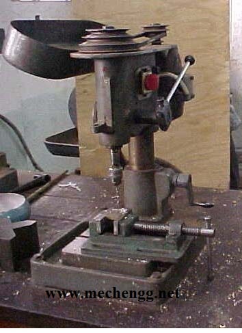 Table top small sensitive drilling machine